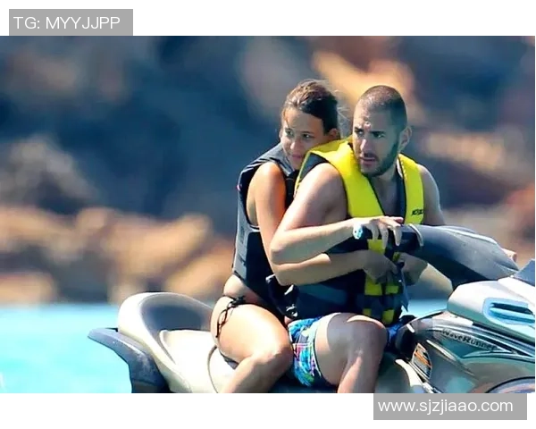 足球明星私生活曝光引发热议视频背后真相令人震惊 足球明星私生活曝光引发热议视频背后真相令人震惊